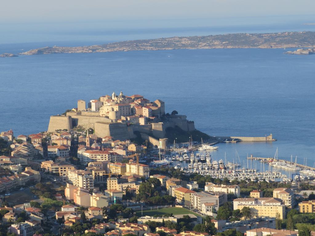 Camping Bella Vista Calvi  Eksteriør bilde